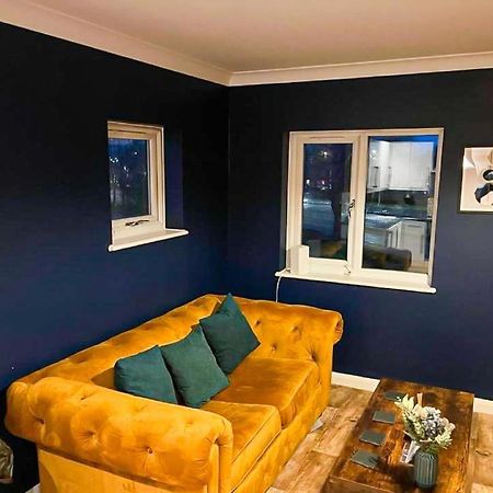 Stylish & Modern Apartment - Southend Stays Zewnętrze zdjęcie